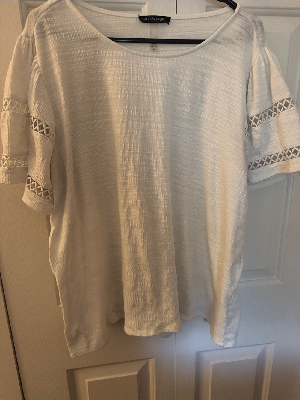 Cable & Gauge Cream Textured Short Sleeve Tunic with Lattice Trim